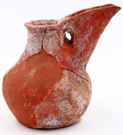 Small pottery container in masafi