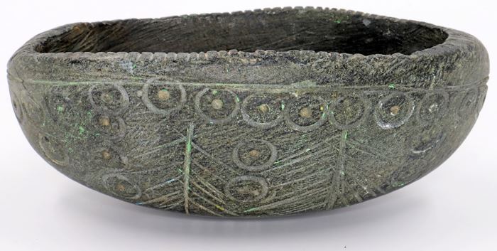 Stone vessel in a shape of boat