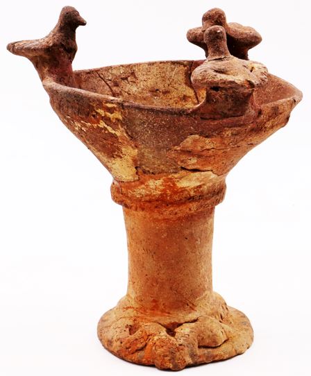 Incense burner decorated with three birds and snakes